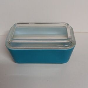 Pyrex Primary Blue Refrigerator Dish 0502 w Lid